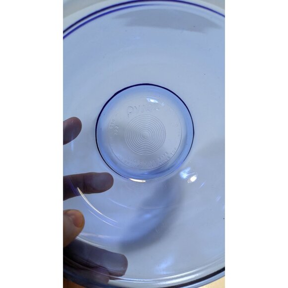 Blue Pyrex 1QT Mixing Bowl Glass Kitchenware - Picture 5 of 16